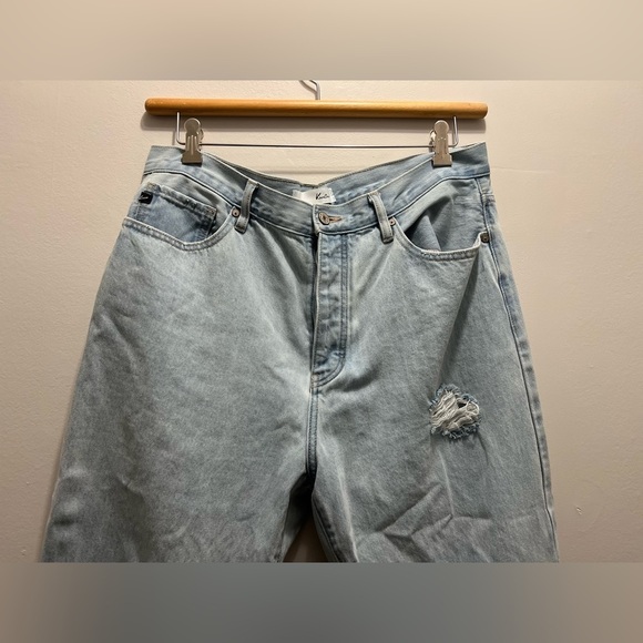 KanCan Ultra High Rise 90s Flare Wide Leg Jeans 15 | 31 light wash - Picture 3 of 7